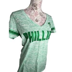 Philadelphia Phillies Woman's Green V Neck Tshirt Large NWT